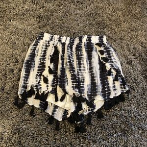 Black & white tye dye striped shorts with tassels